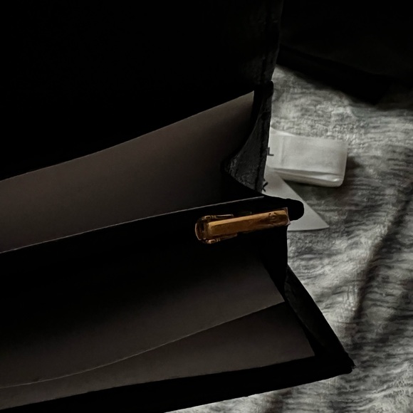 CHANEL LONG CLASSIC FLAP WALLET CAVIAR SKIN CC LOGO - Picture 5 of 11